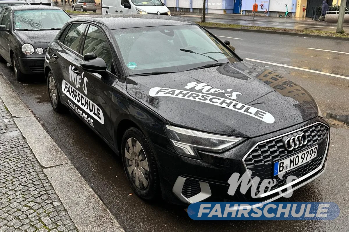 Audi A3 Sportback, schwarz