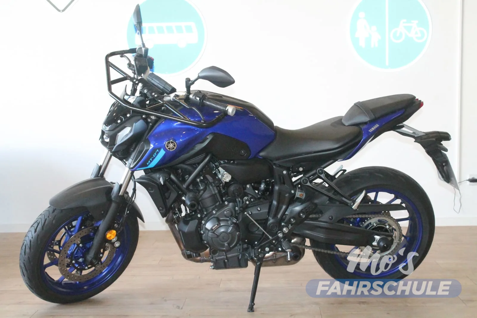 Yamaha MT-07, blau